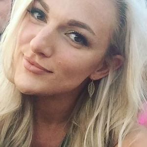 Meet your Posher, Jillian